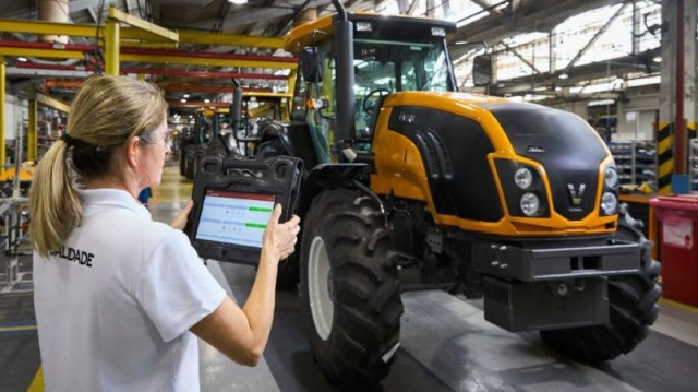 AGCO usa <b>Inteligencia Artificial</b> para producir tractores - Agrositio thumbnail