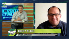 Oscar Alvarado me enseñó a salir del laberinto que nos atrapa por arriba; con Ricky Negri 