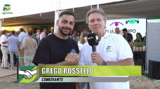 El standupero Grego Rosello contándole a los CREA como los productores pueden ampliar el campo de su mirada 