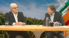 La silla vacía que dejó Basterra en el Congreso Maizar con 3640 productores esperandolo