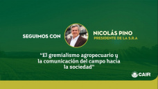 Desde el escenario del Teatro El Globo debatiendo Dirigencia y Comunicación con el Pte. de La Rural