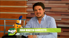 Llega la cosechadora más grande del mundo a la Argentina, con J. M. Giustetti