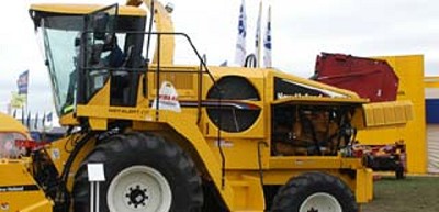 Recorrida para ver las últimas novedades de la maquinaria en Expoagro