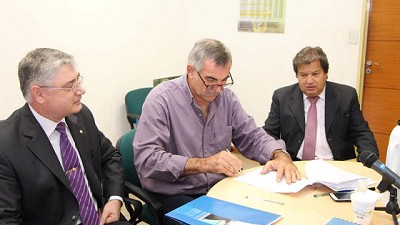 Respaldo del INYM para la compra de materia prima