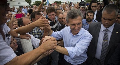 Empezó la cosecha de soja y la duda es si dejarán caer el dólar