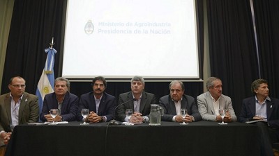 Radio: Continúan y aumentan a $0,65/litro de leche las compensaciones a tamberos