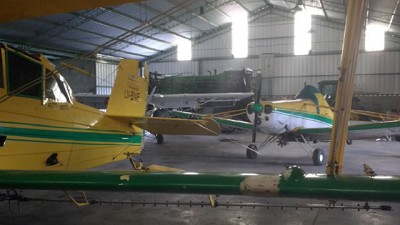 Agroquímicos: clausuran tres aviones pulverizadores