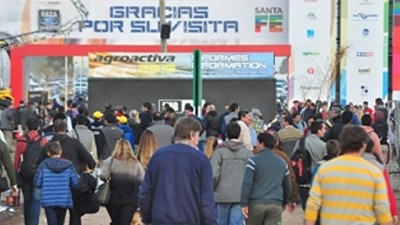 Sol, “fierros”, emoción, música y ganadería en el segundo día de AgroActiva