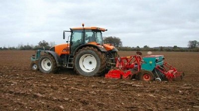 Europa extendería la licencia de uso del glifosato por 18 meses