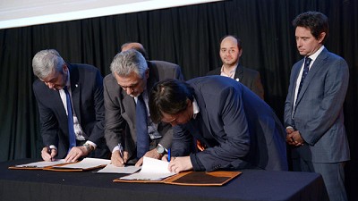Firman convenio de cooperación para facilitar acceso de las escuelas rurales a la innovación en maquinarias agrícolas