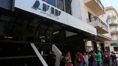 El Gobierno prepara una amplia reforma impositiva, que incluye Ganancias