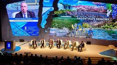 Radio: ¿Puede el Mini Davos de Macri producir una nueva Revolución agropecuaria?; por Ricardo Bindi