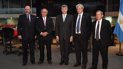 La Argentina ha vuelto al mundo, fue el mensaje de las cuadro cadenas