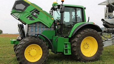 John Deere presenta un tractor eléctrico