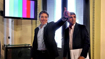 Macri planea cambios en el IVA y en el impuesto al cheque