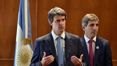 Un día antes de que asuma Trump, el Gobierno buscará u$s 13.000 millones