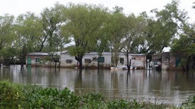 Hay 400 evacuados y una decena de localidades inundadas por las lluvias