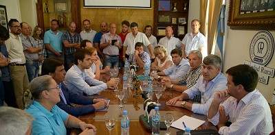 Buryaile encabeza reuniones para trabajar por la emergencia hídrica en Santa Fe