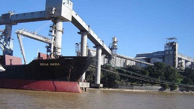 En 2016 cae un 4% la participación del Gran Rosario en embarques de granos, aceites y subproductos