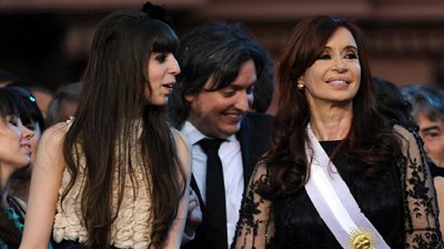 Procesan a Cristina y a sus hijos como jefes de una 