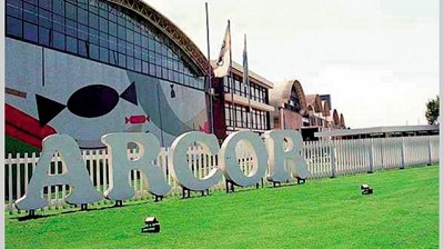 Arcor suma capital en Mastellone y compra la papelera Zucamor