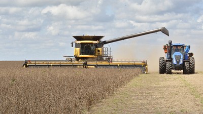 New Holland batió el récord mundial en cosecha de soja