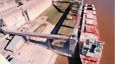 Ordenan el ingreso de granos al puerto