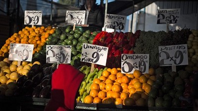 Caen 40% las ventas de frutas y verduras en el Mercado Central