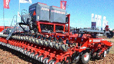 Apache celebra 60 años haciendo grande al campo argentino