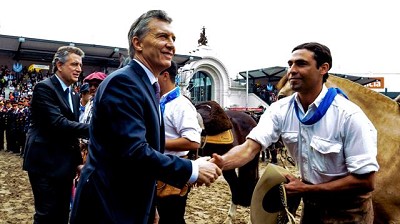 Pánico al pasado y confianza en el futuro, por Félix Sammartino