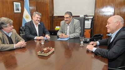 FONDAGRO financiará el Programa de Poda 2017 de peras y manzanas del Alto Valle