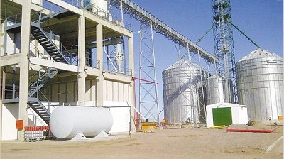 El bloqueo de EE.UU. pone en riesgo el precio local de la soja y frenó a las industrias, por Paula López