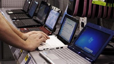 Importaciones de notebooks y autos, con distinto tratamiento