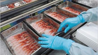 Comercio: peces y algas con sobrepeso externo y equilibrio interno