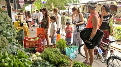 Boom verde: cada vez más jóvenes, familias y chefs eligen los mercados orgánicos