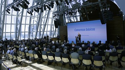 Macri reclamó un fuerte compromiso para impulsar las reformas estructurales