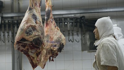 Continúan las suspensiones en la cadena de la carne