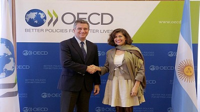 En París, Etchevehere se reunió con autoridades de la OCDE y la OIE 