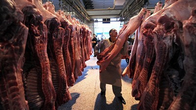 China decidió reducir el consumo de carne a la mitad; por Jorge Castro