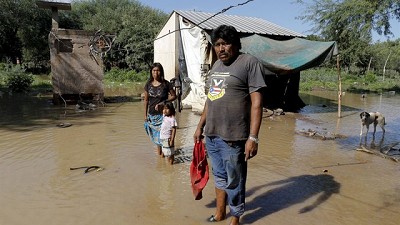 El Pilcomayo no deja de crecer y aísla a varios parajes salteños