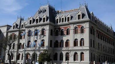 Poda de Subsecretarías en Agroindustria