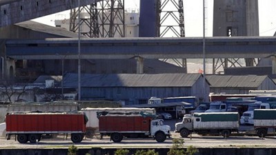 Transportistas de granos denunciarán a los dadores de carga en Defensa de la Competencia