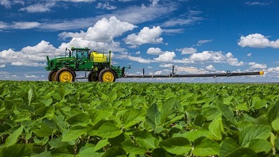 John Deere compró una empresa argentina que fabrica barrales de fibra de carbono