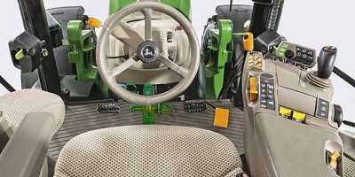 John Deere diseñó una cabina con pedales de bicicleta para hacer ejercicio en el tractor