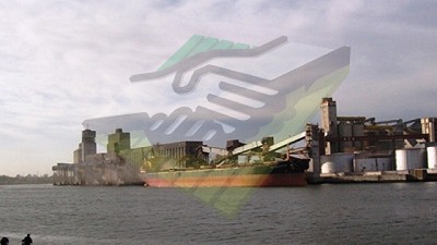 Un barco protagonizó anoche un espectacular accidente en Terminal 6