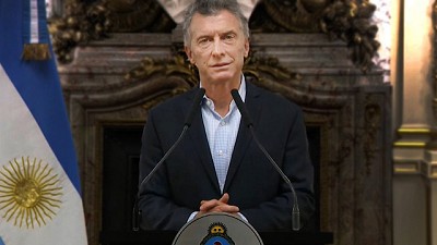En otro día agitado, Macri intentó llevar tranquilidad ante el escenario económico