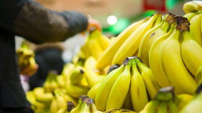 Remedios, juegos y bananas: cuáles son los productos que más aumentarán por el dólar