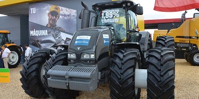 Valtra presentó la Generación 4 de los tractores Línea S europea