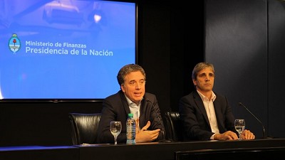 Nicolás Dujovne apura la baja del déficit y pedirá recorte del gasto a los ministros