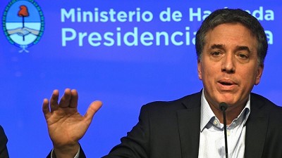 Dujovne lleva a los ministros propuestas para bajar el gasto y analizarían demorar la rebaja de las retenciones a la soja